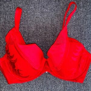 Triumph red bra, 32DD